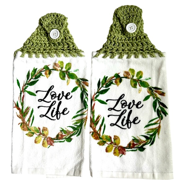 HAND CRAFTED Colorful Crocheted Top Hanging Kitchen or Bathroom Hand Towels - Picture 4 of 7